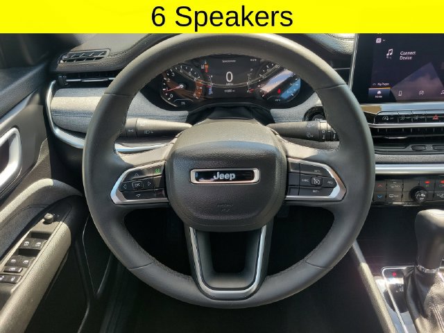 Used 2023 Jeep Compass Latitude AWD/4WD image 11