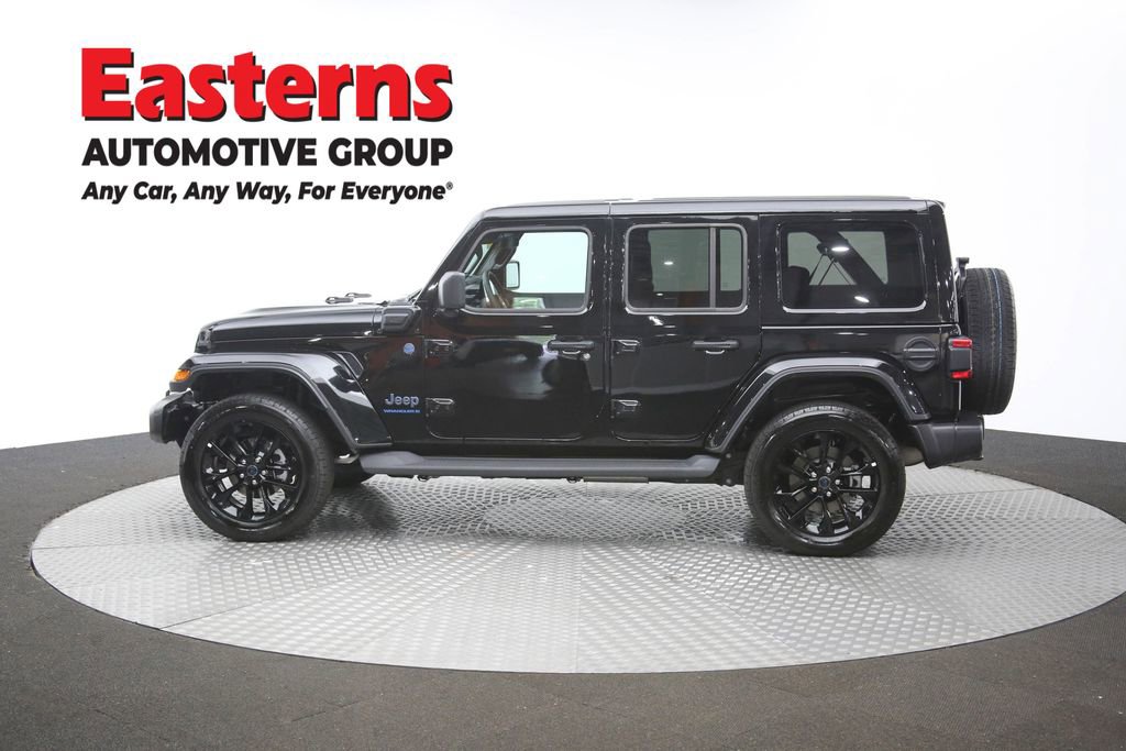 Used 2025 Jeep Wrangler Unlimited Sahara AWD/4WD image 56