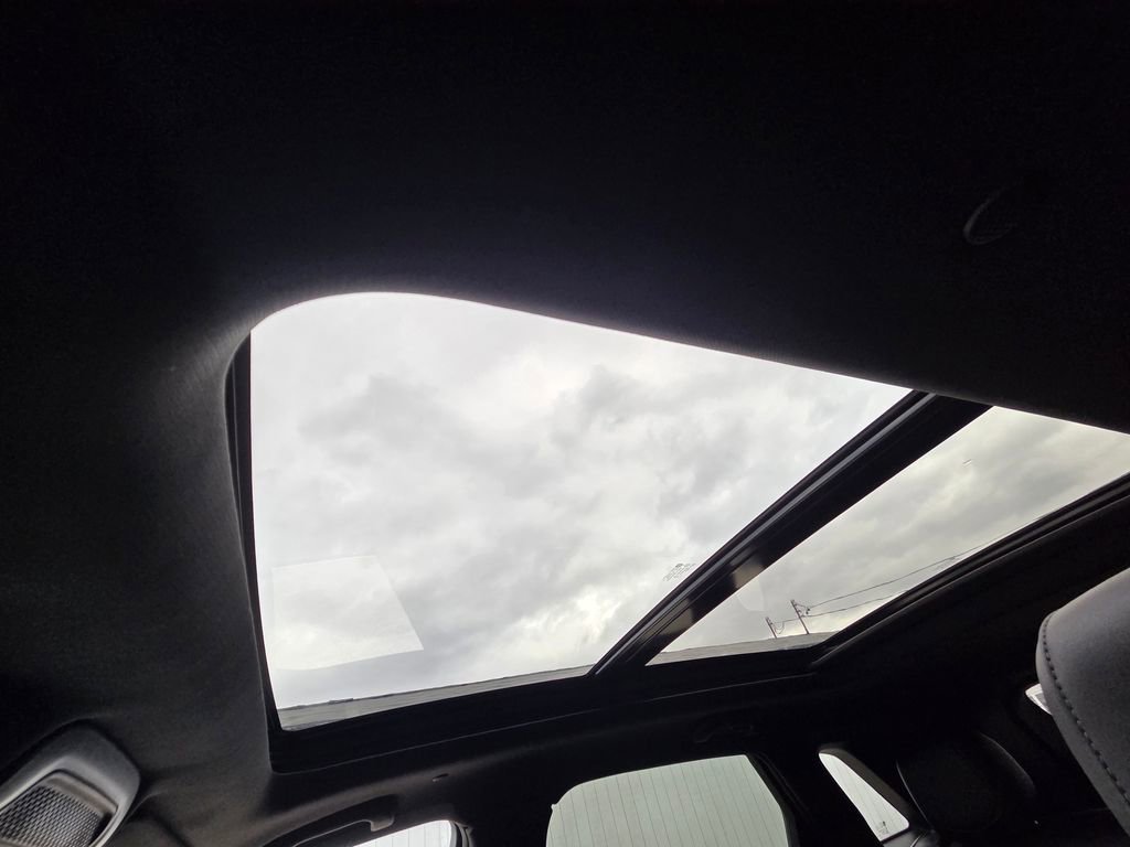 Used 2024 Cadillac XT5 Premium Luxury image 15