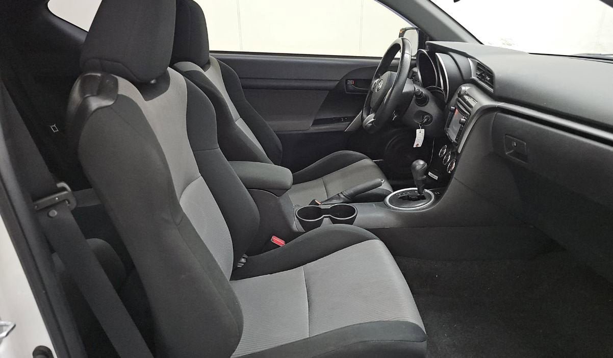 Used 2014 Scion tC FWD image 6