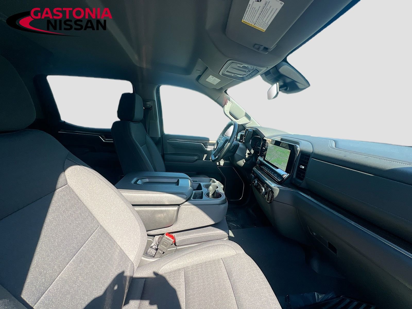 Used 2025 Chevrolet Silverado 1500 LT AWD/4WD image 38