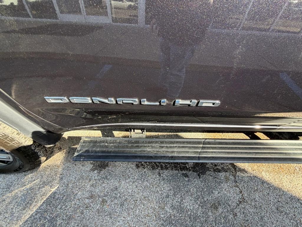 Used 2024 GMC Sierra 2500 Denali w/ Denali Reserve Package image 11