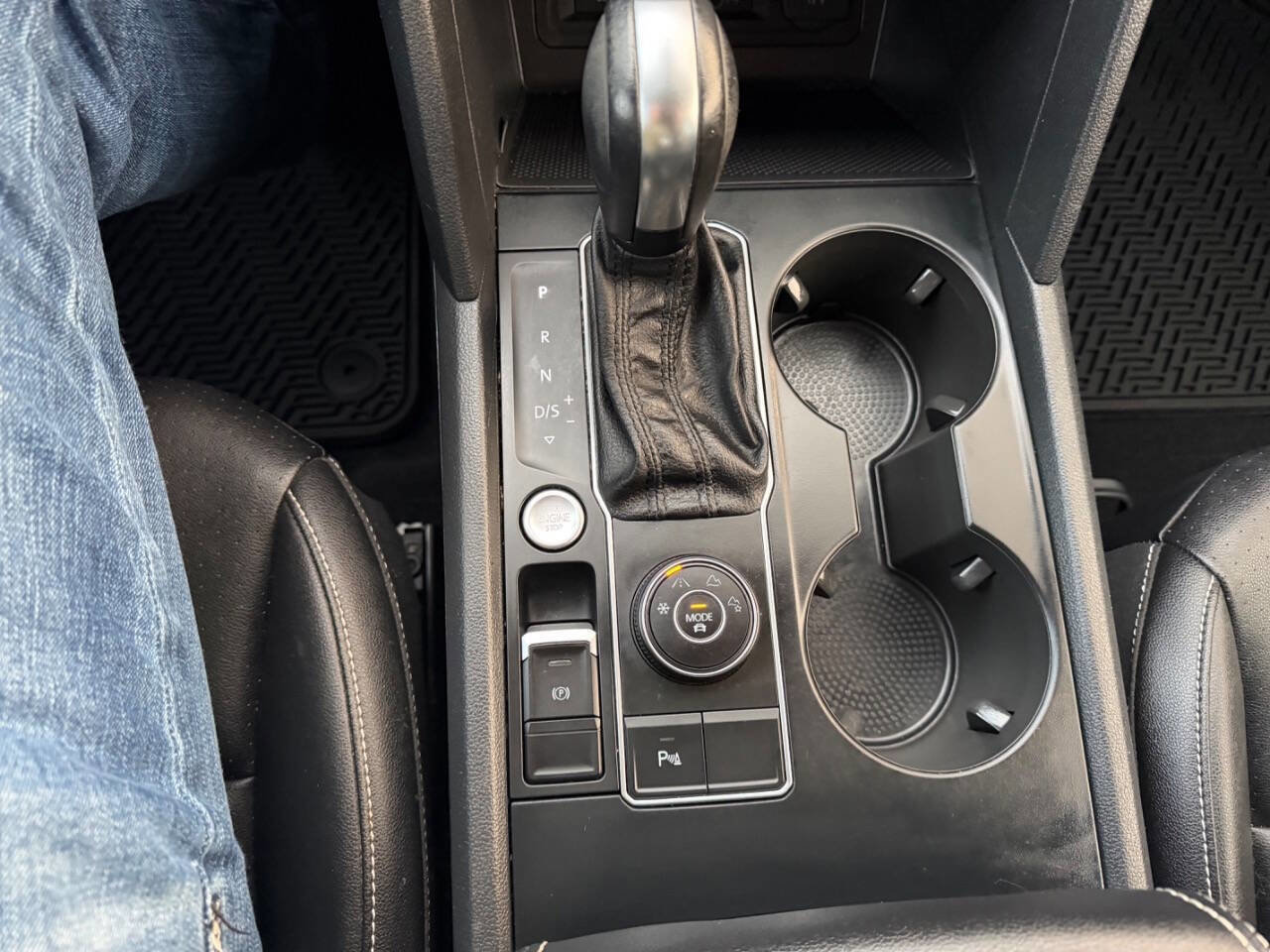 Used 2021 Volkswagen Atlas SE image 17