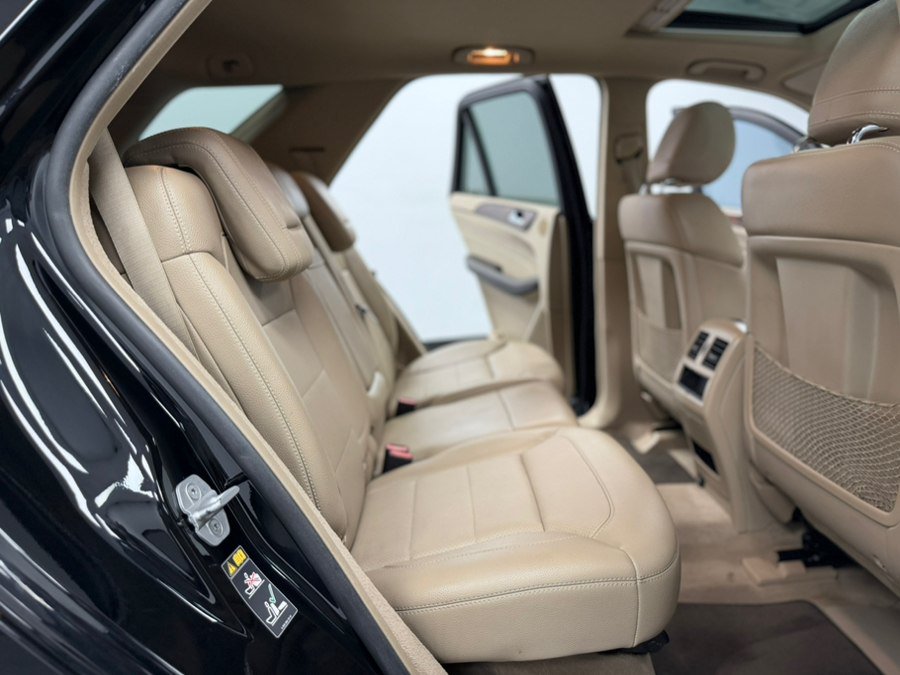 Used 2013 Mercedes-Benz ML 550 4MATIC image 41