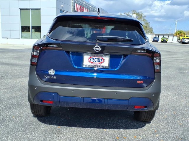 New 2026 Nissan Kicks SR w/ SR Premium Package FWD image 19