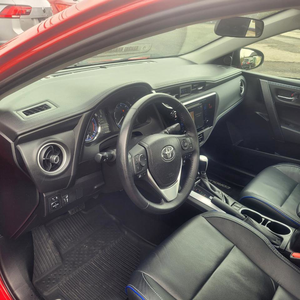Used 2019 Toyota Corolla XSE image 13
