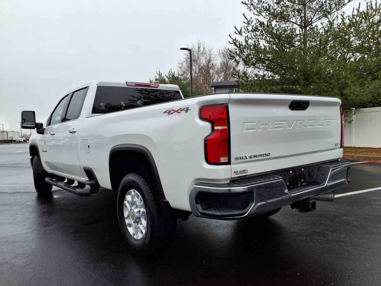 Used 2024 Chevrolet Silverado 3500 LTZ AWD/4WD image 30