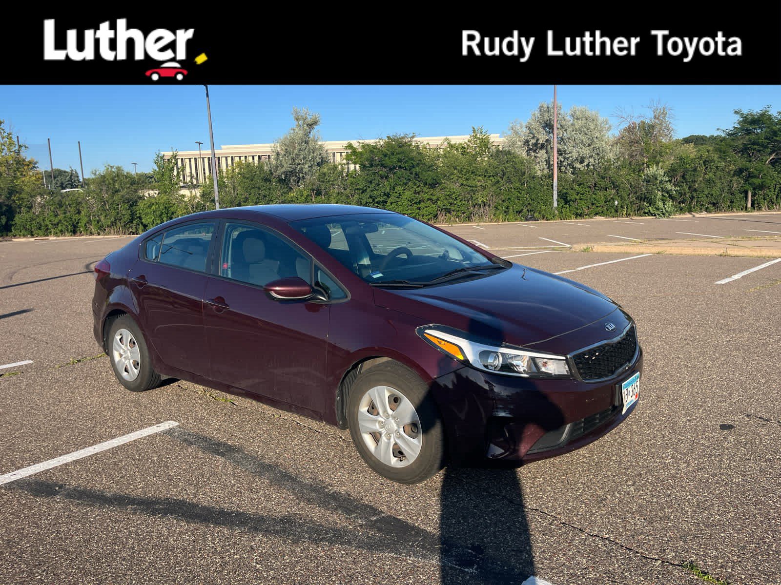 Used 2017 Kia Forte LX FWD image 1