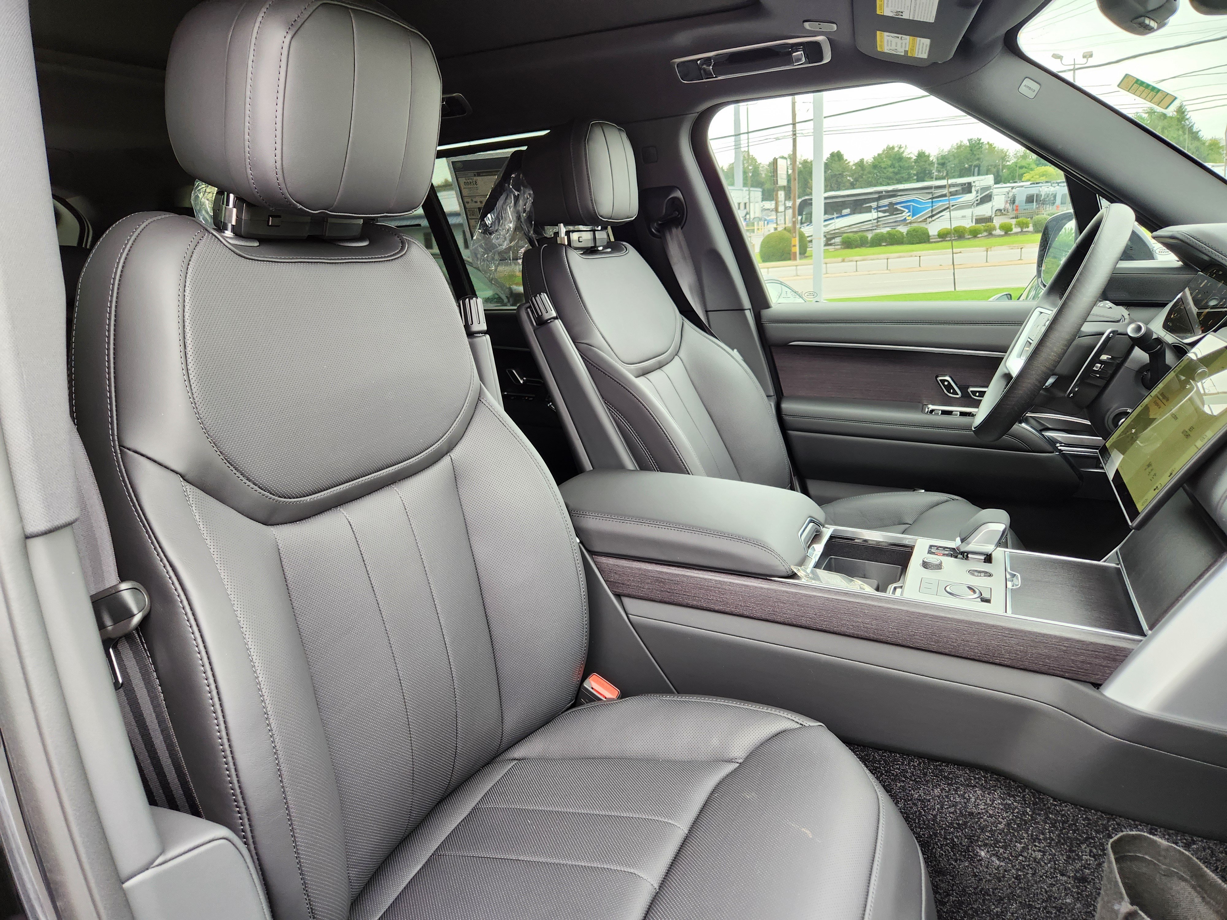 New 2027 Land Rover Range Rover SE AWD/4WD image 12