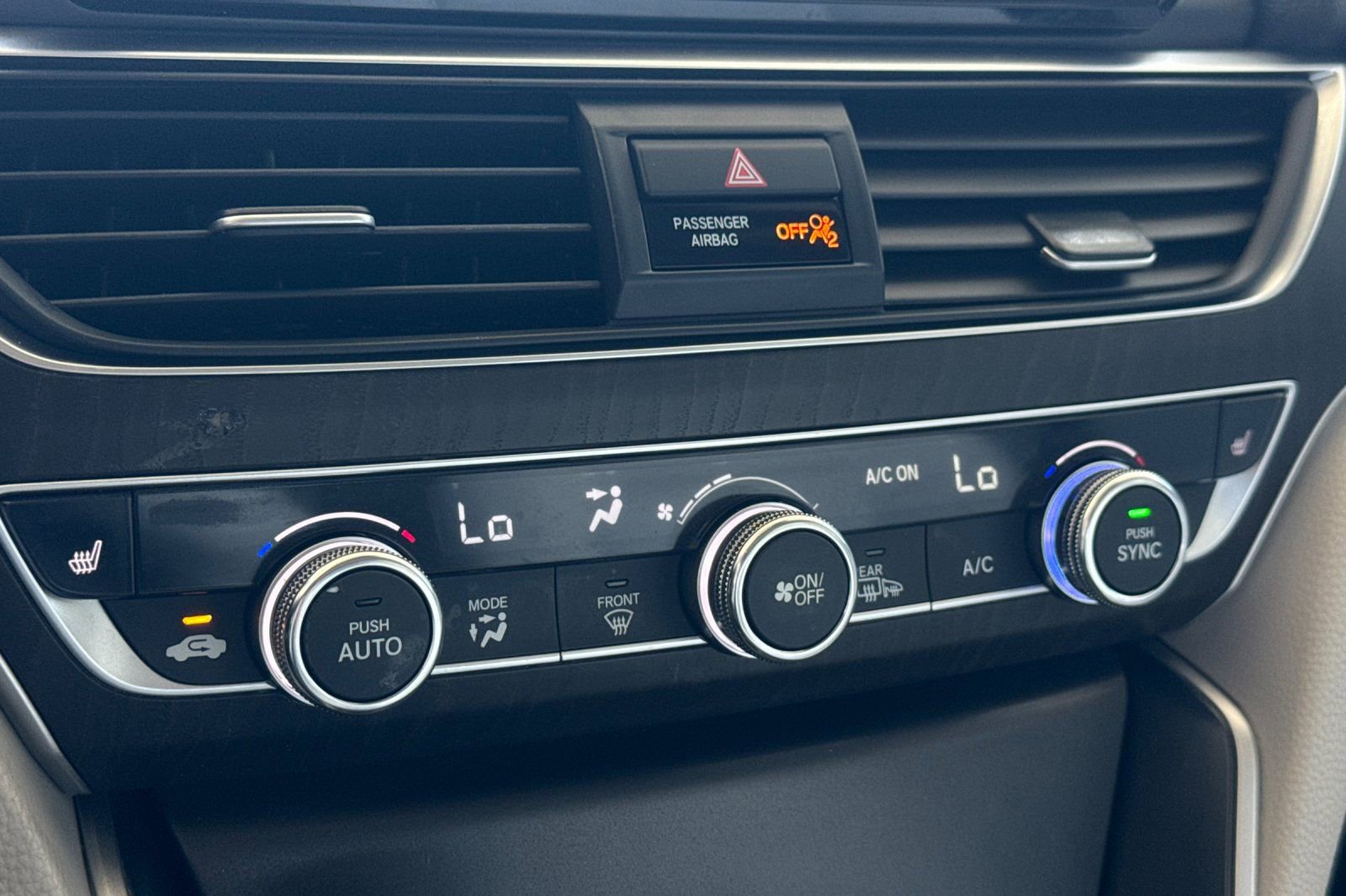 Used 2018 Honda Accord EX image 19