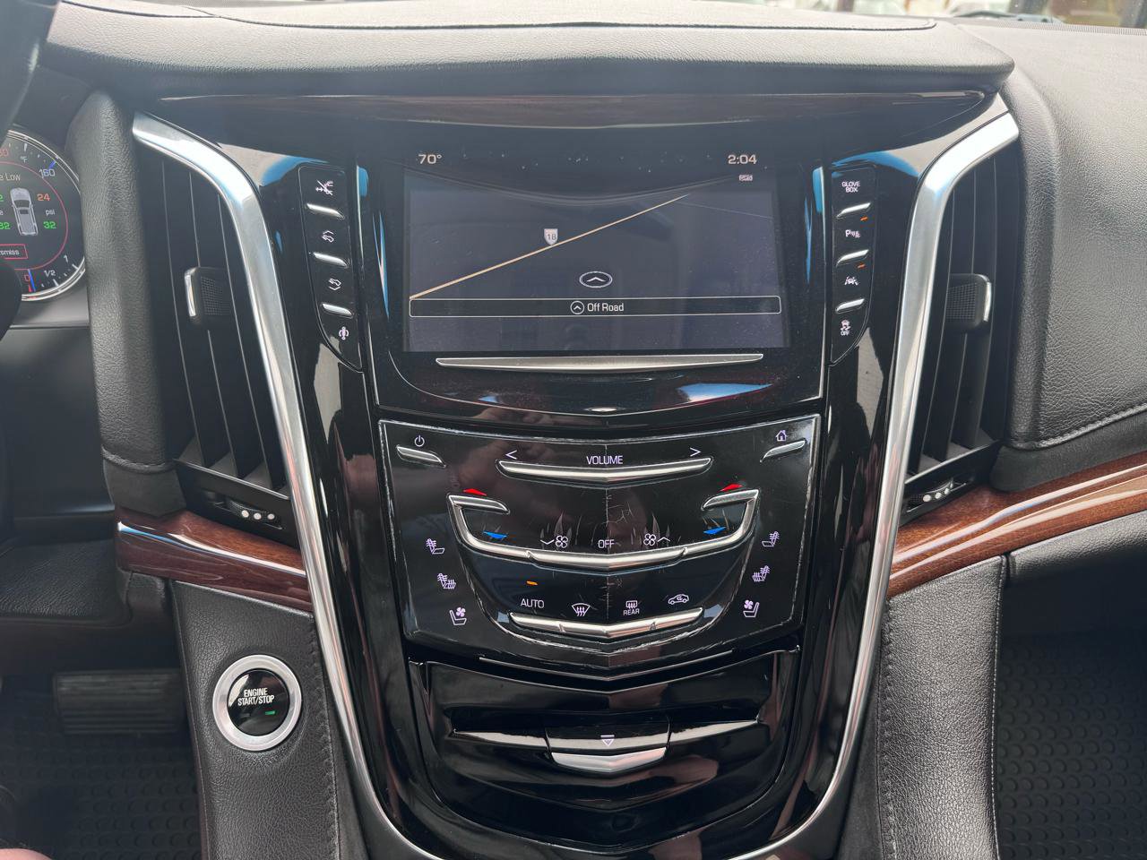Used 2016 Cadillac Escalade Premium image 21