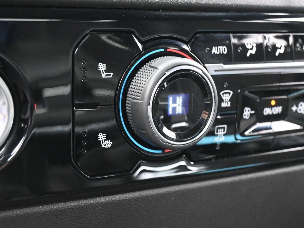 Used 2023 Chevrolet Silverado 1500 RST image 25