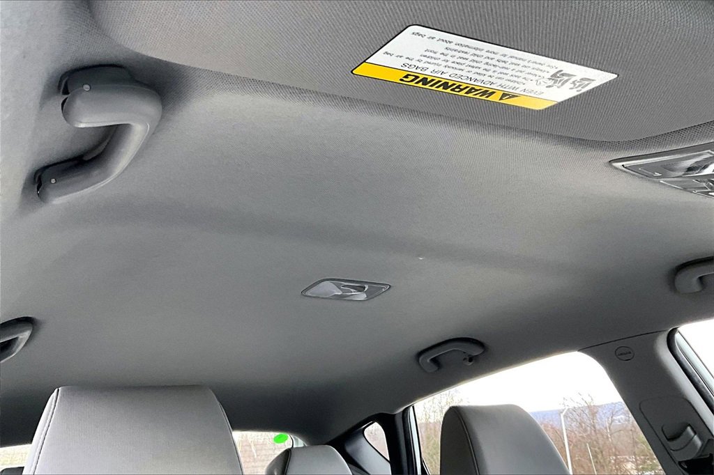 Used 2012 Hyundai Accent SE image 18