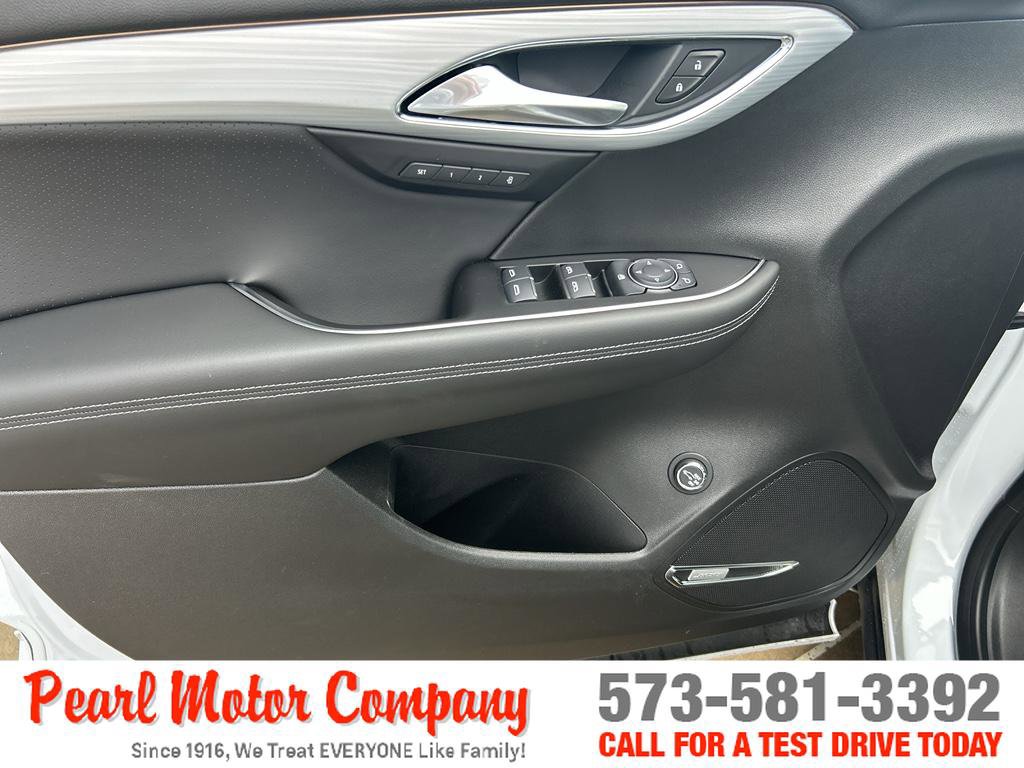 New 2026 Buick Envision Avenir image 9