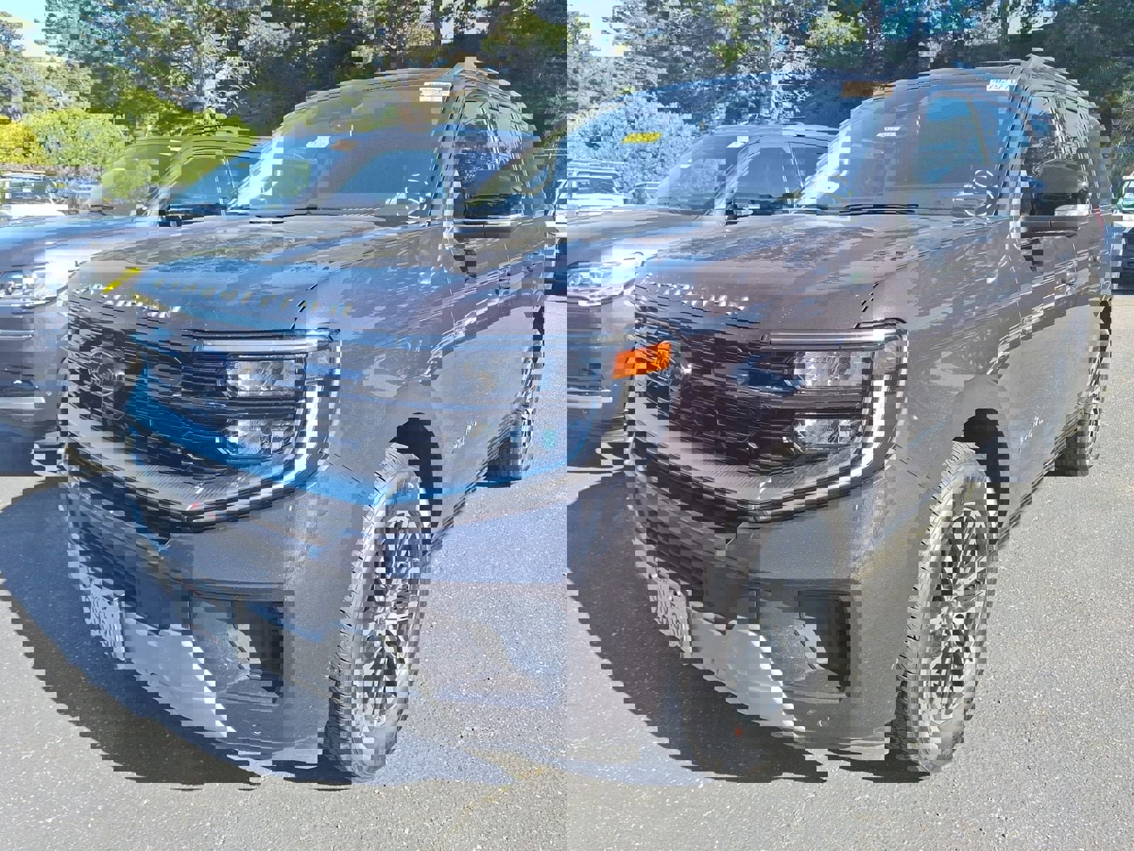 Certified 2025 Ford Expedition Platinum image 3