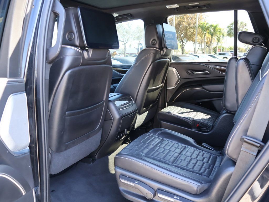 Used 2021 Cadillac Escalade Premium Luxury Platinum image 42