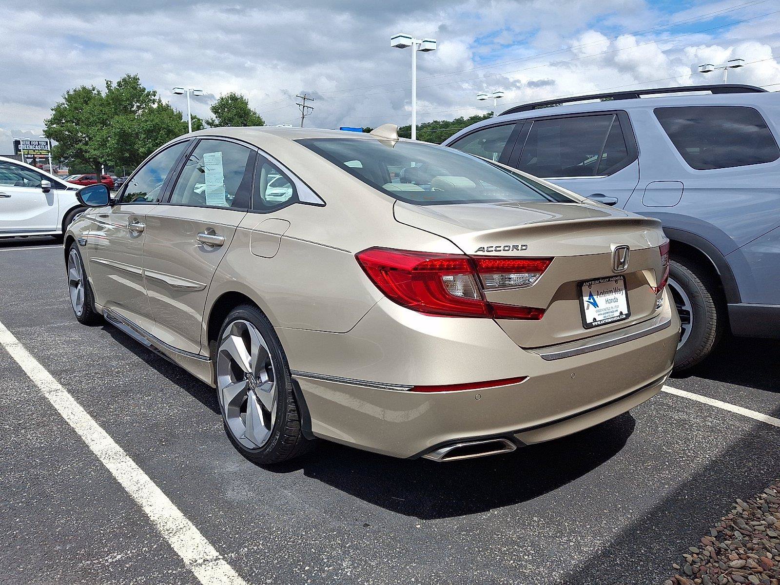 Used 2020 Honda Accord Touring image 4