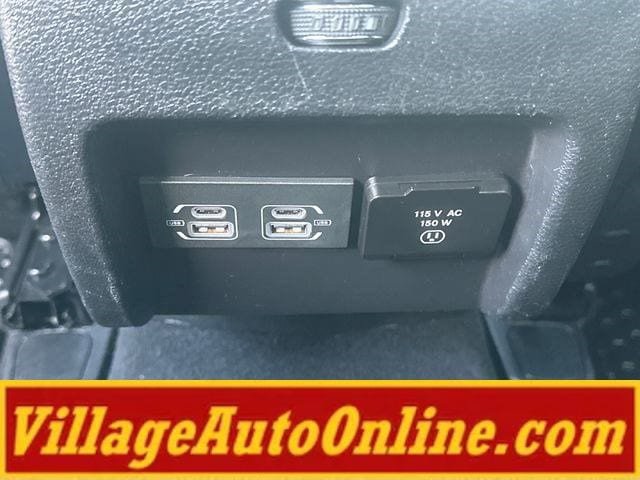 Used 2021 Jeep Cherokee Trailhawk w/ Trailer Tow Group AWD/4WD image 35