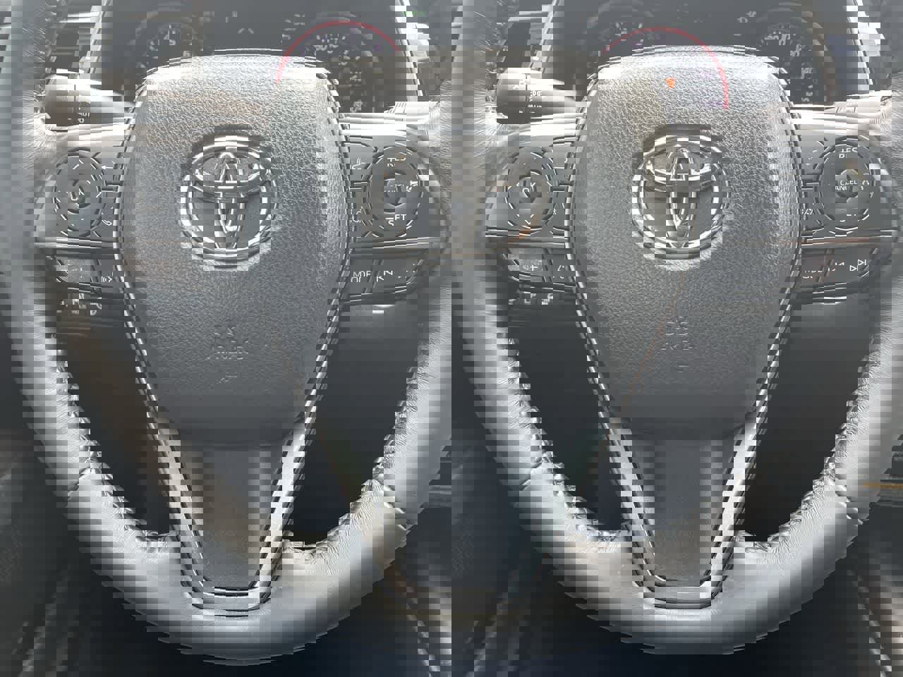 Used 2021 Toyota Camry XSE image 10