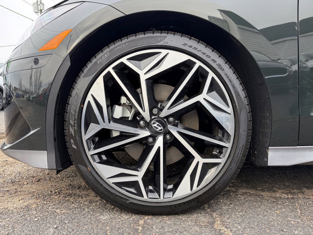 Used 2023 Hyundai Ioniq 6 Limited image 40