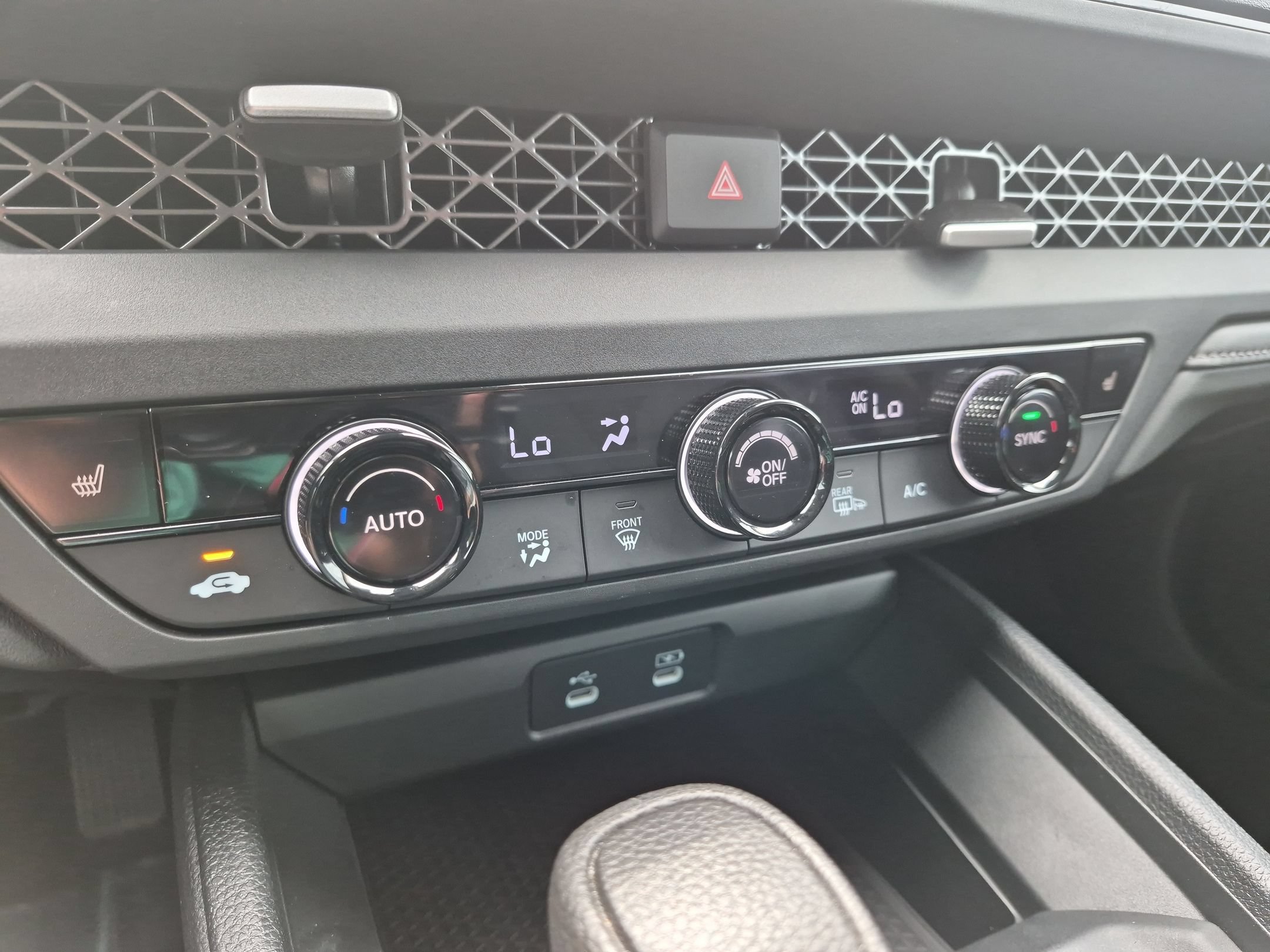 Certified 2025 Honda Accord SE image 21