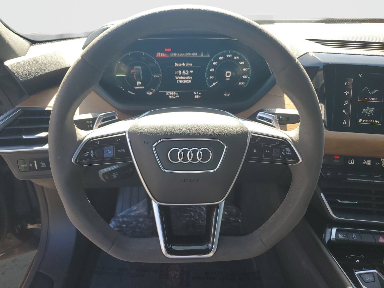 Used 2022 Audi e-tron GT Prestige w/ Prestige Package AWD/4WD image 29