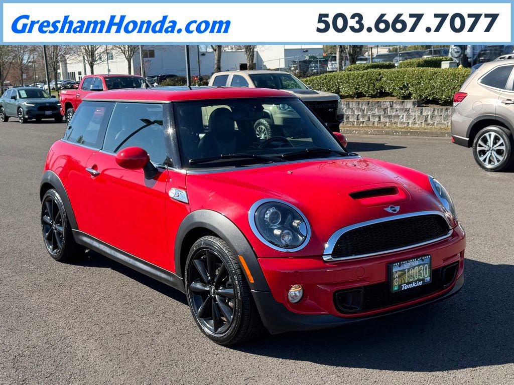 Used 2013 MINI Cooper S image 1