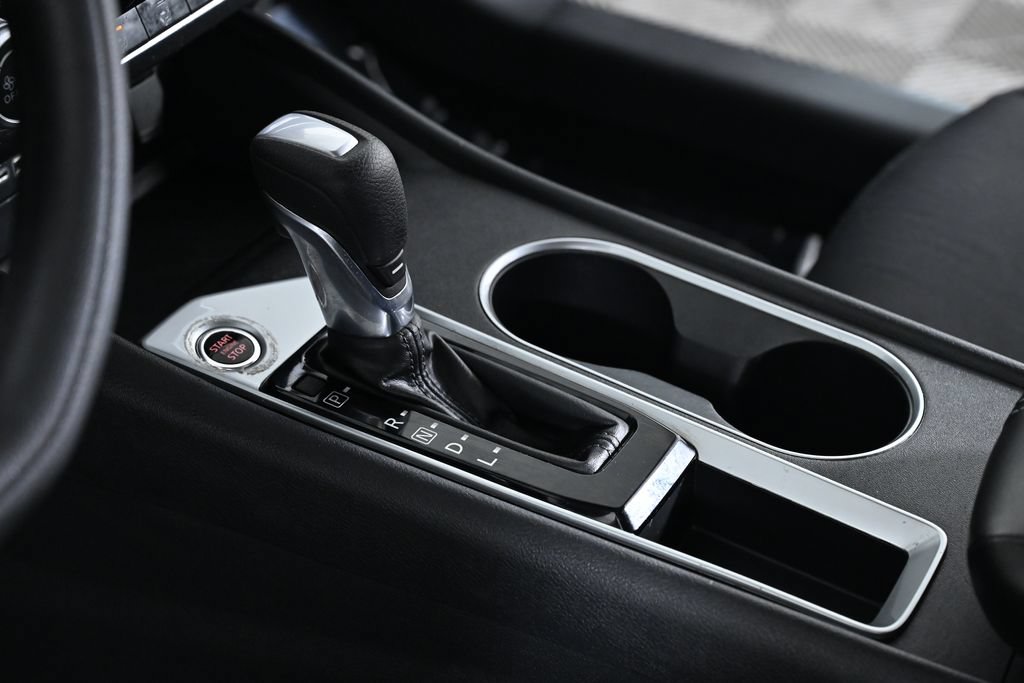 Certified 2022 Nissan Altima 2.5 SV FWD image 19