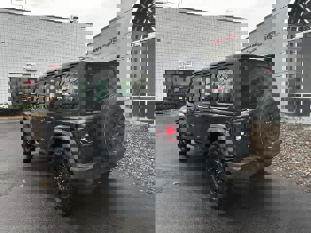 Used 2024 Jeep Wrangler Sport image 4