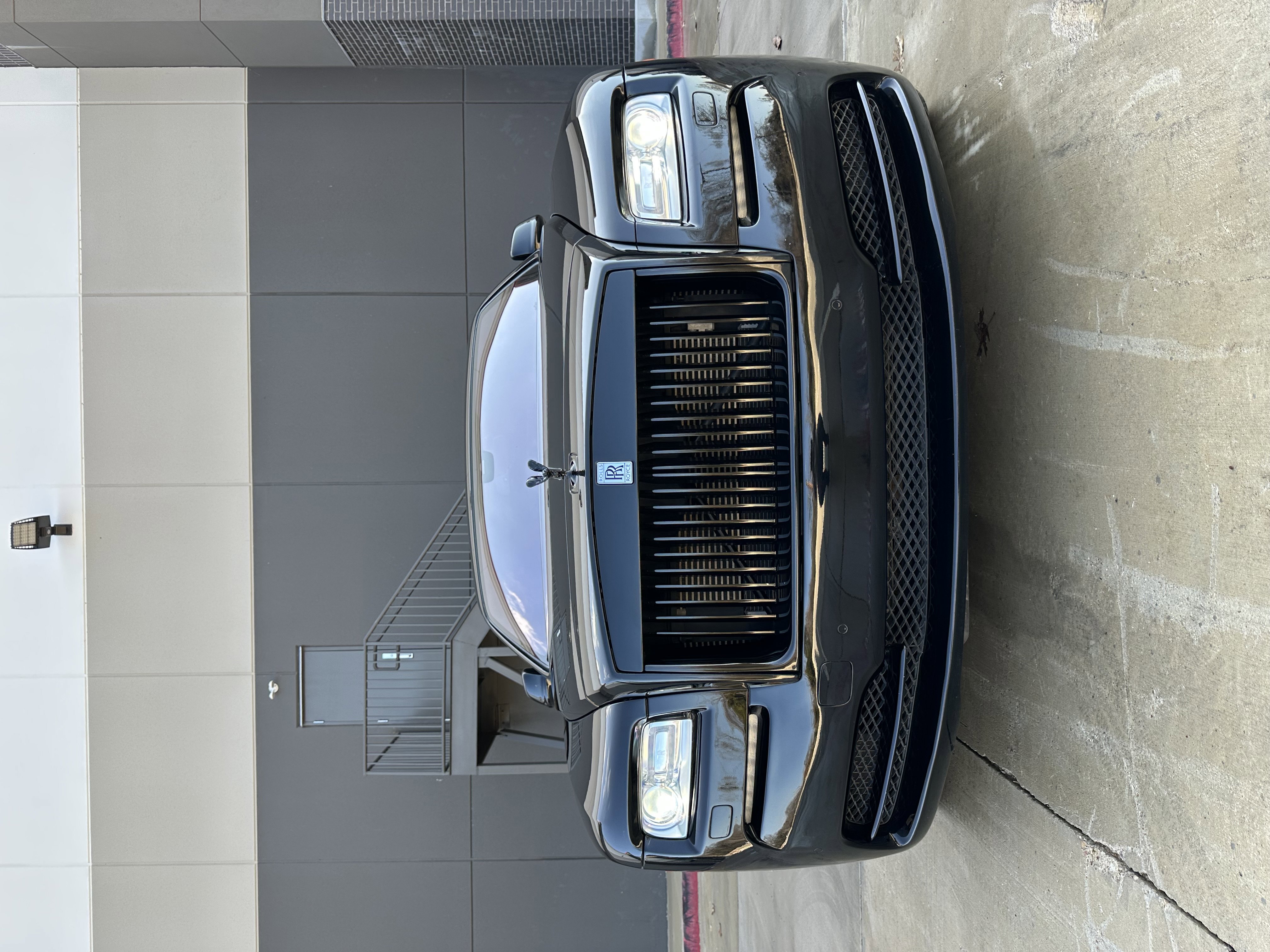 Used 2014 Rolls-Royce Wraith image 5