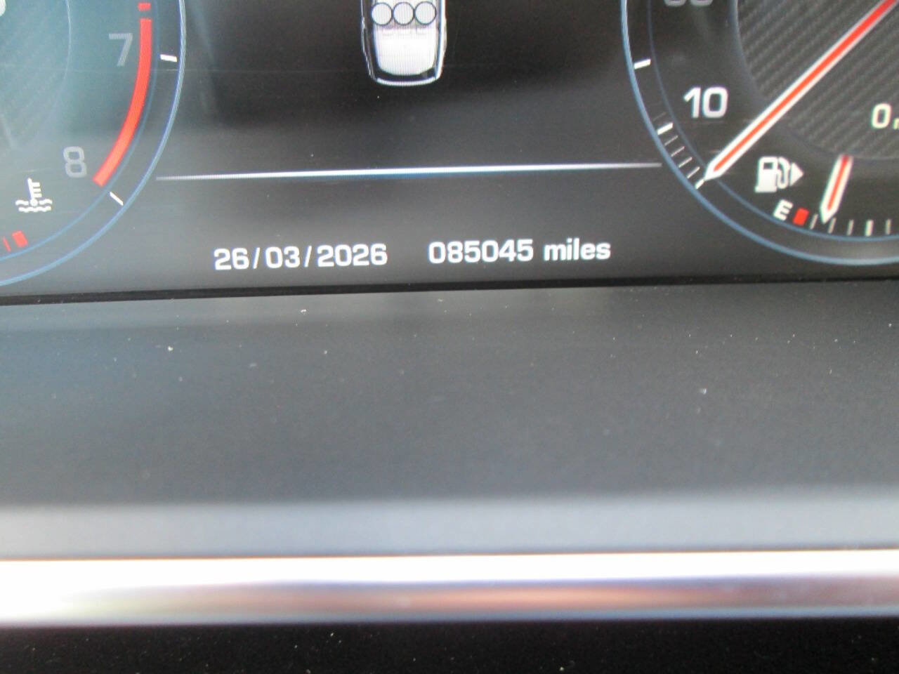 Used 2016 Land Rover Range Rover Supercharged image 7