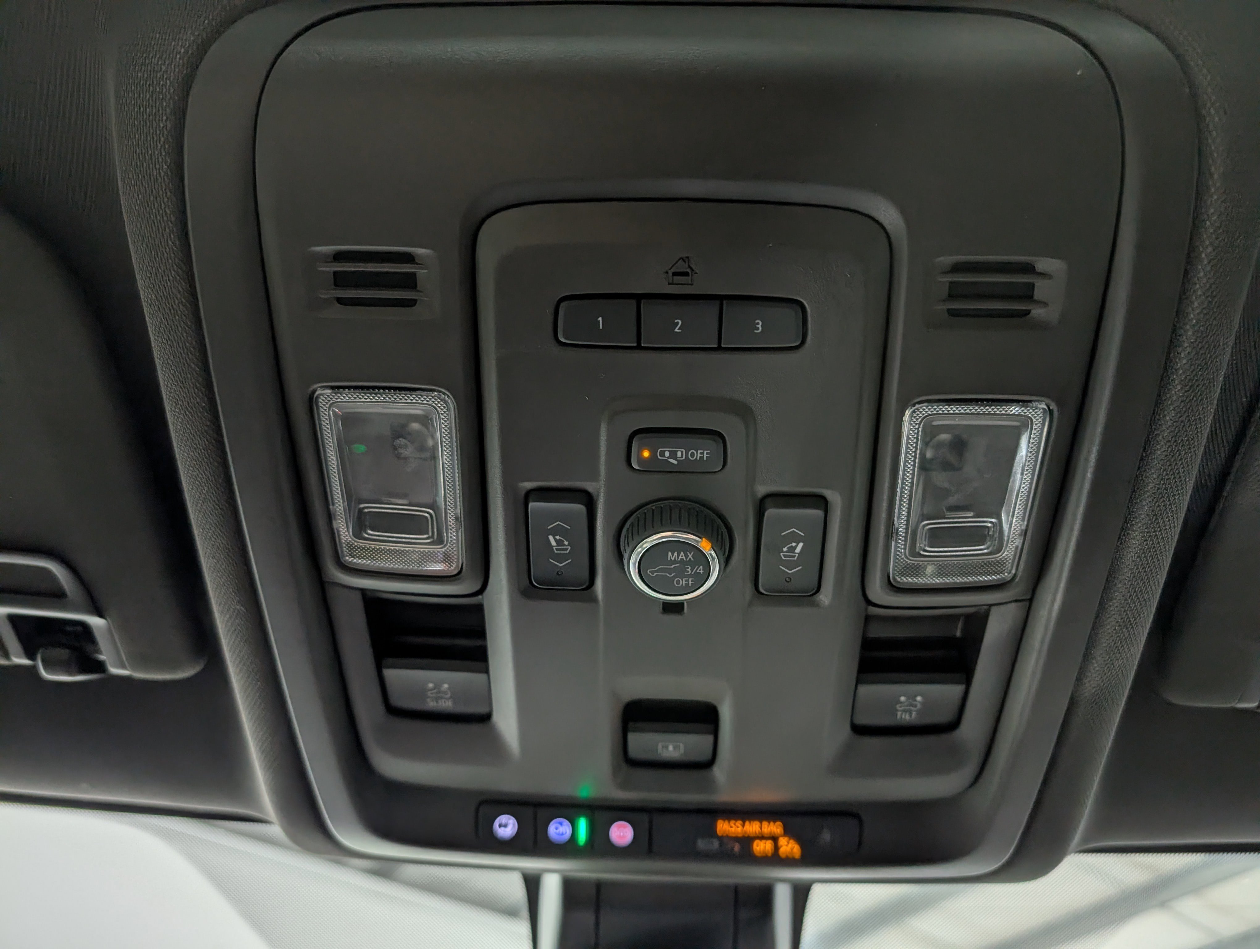 Used 2022 GMC Yukon XL SLT w/ SLT Luxury Package image 31