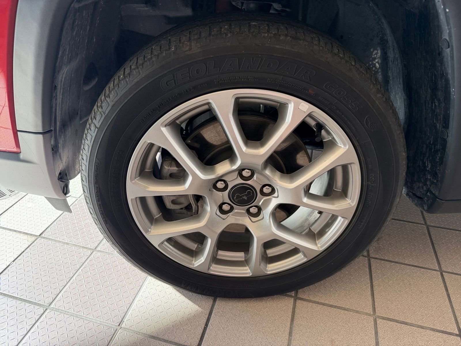 Used 2025 Jeep Compass Limited image 23