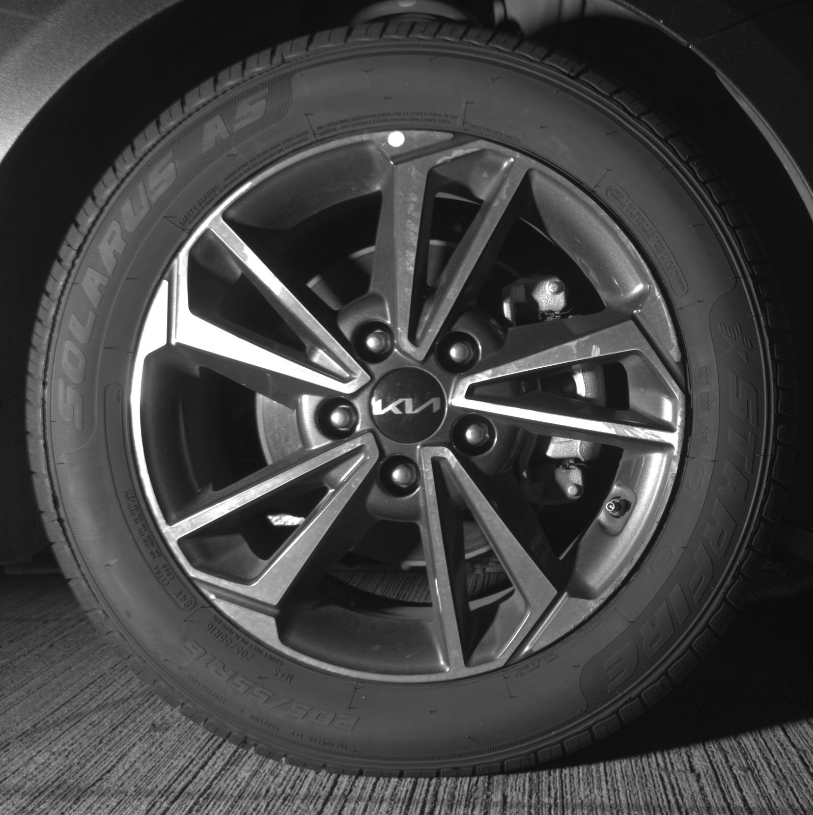 Used 2024 Kia Forte LXS image 18