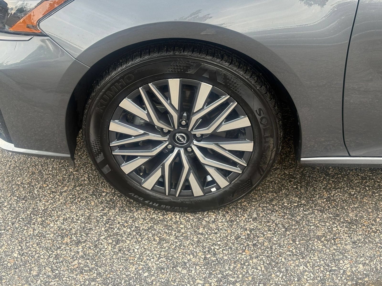 Used 2026 Nissan Altima 2.5 SV FWD image 24