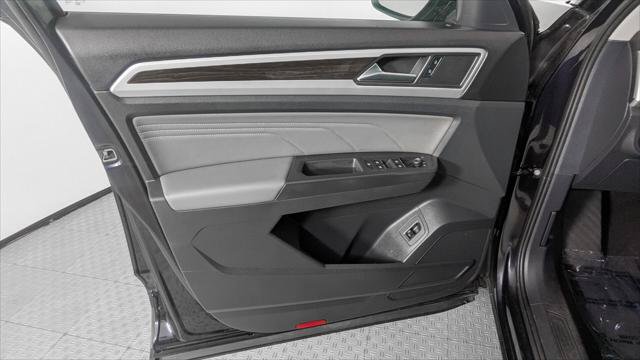Used 2023 Volkswagen Atlas SE FWD image 13