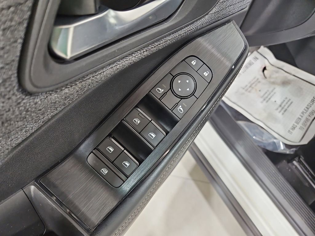 Certified 2021 Nissan Rogue SV image 13