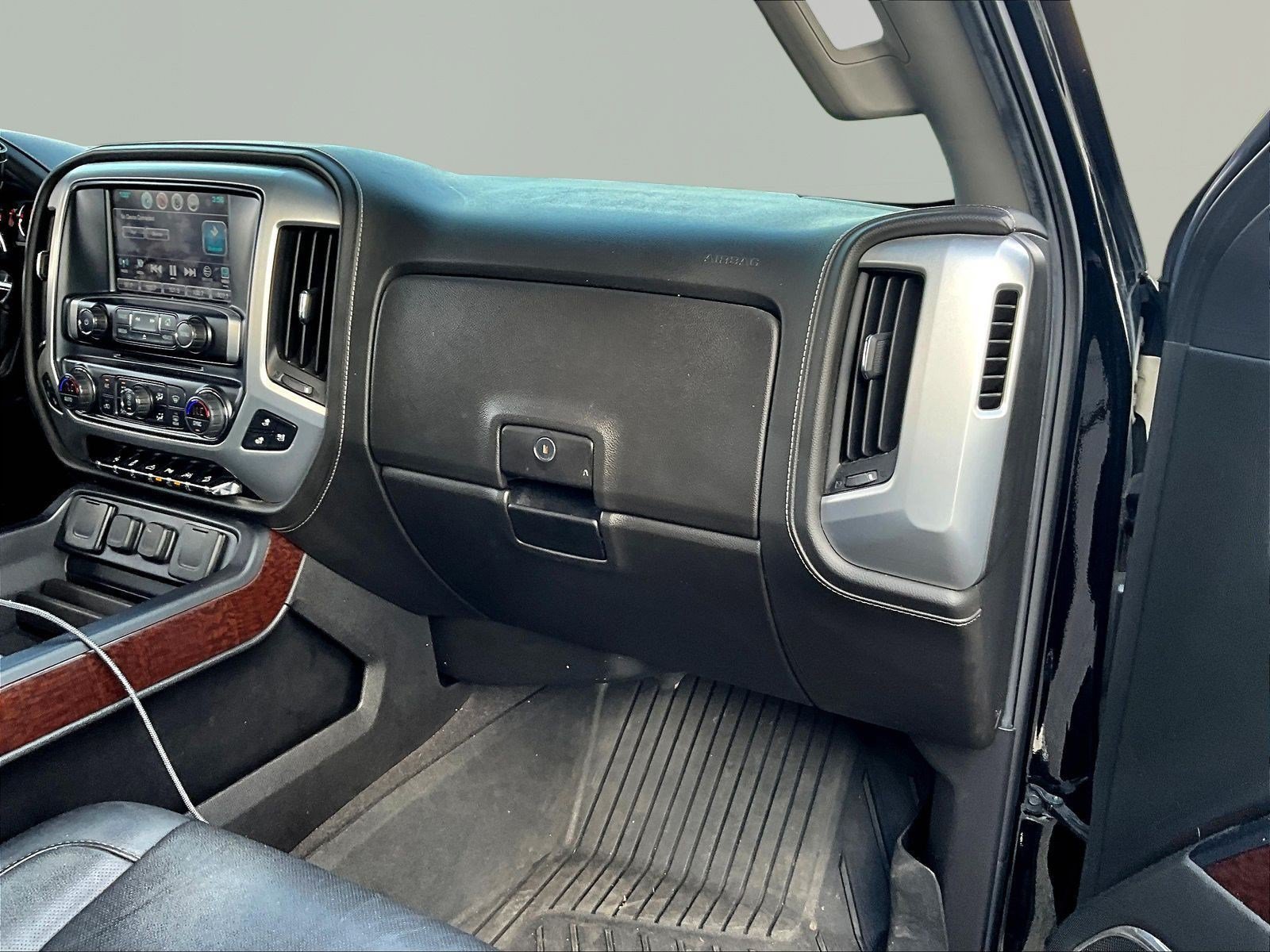 Used 2018 GMC Sierra 1500 SLT AWD/4WD image 25