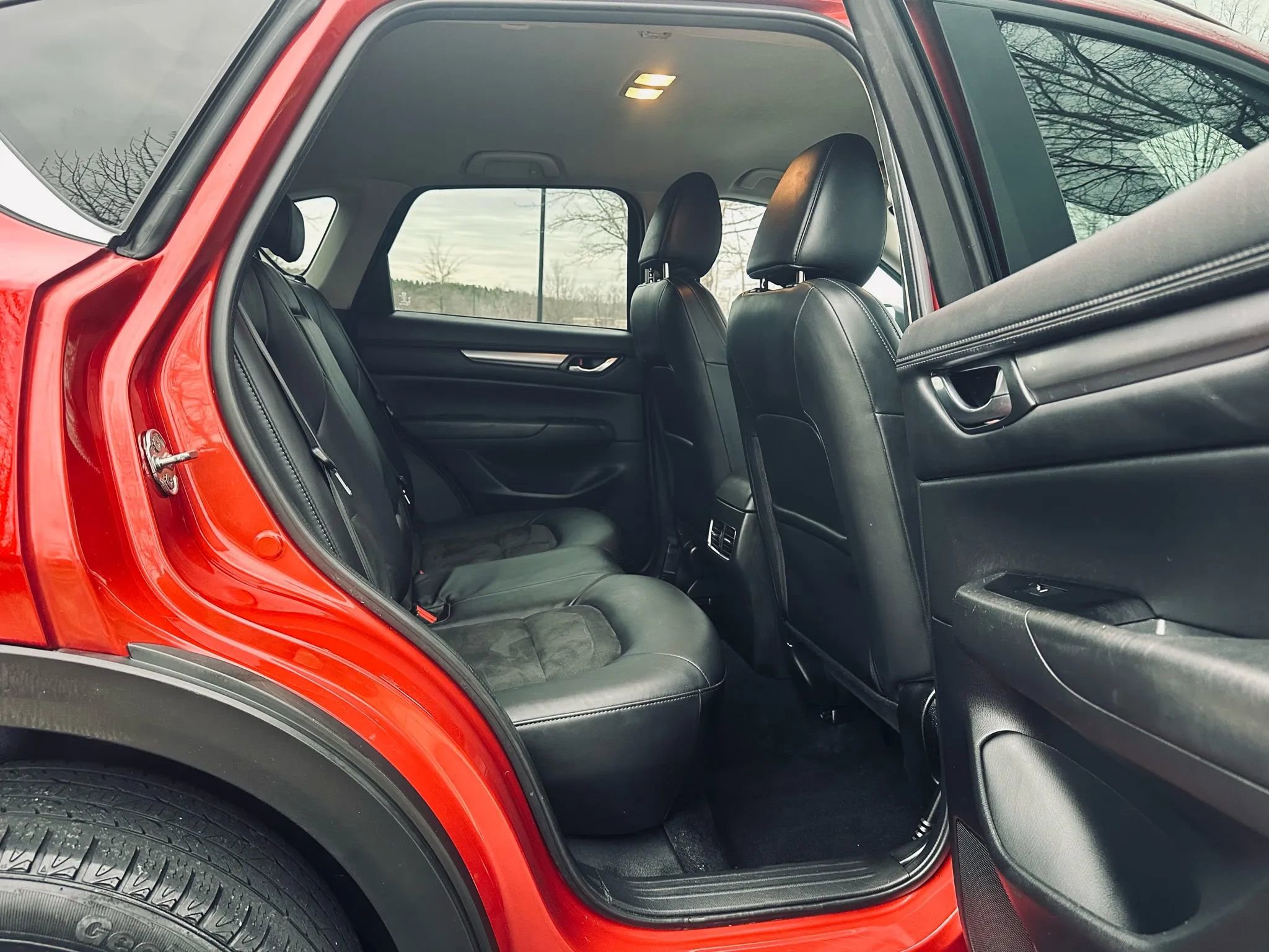 Used 2020 MAZDA CX-5 Touring image 12