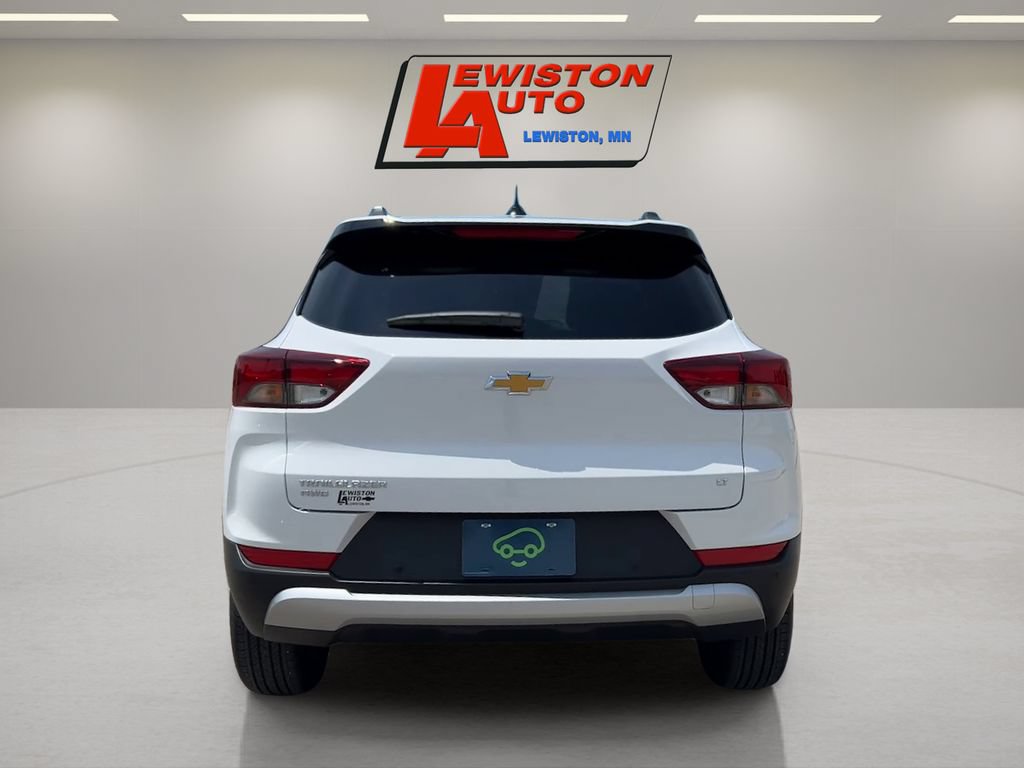 Certified 2026 Chevrolet TrailBlazer LT w/ LT Cold Weather Package AWD/4WD image 4