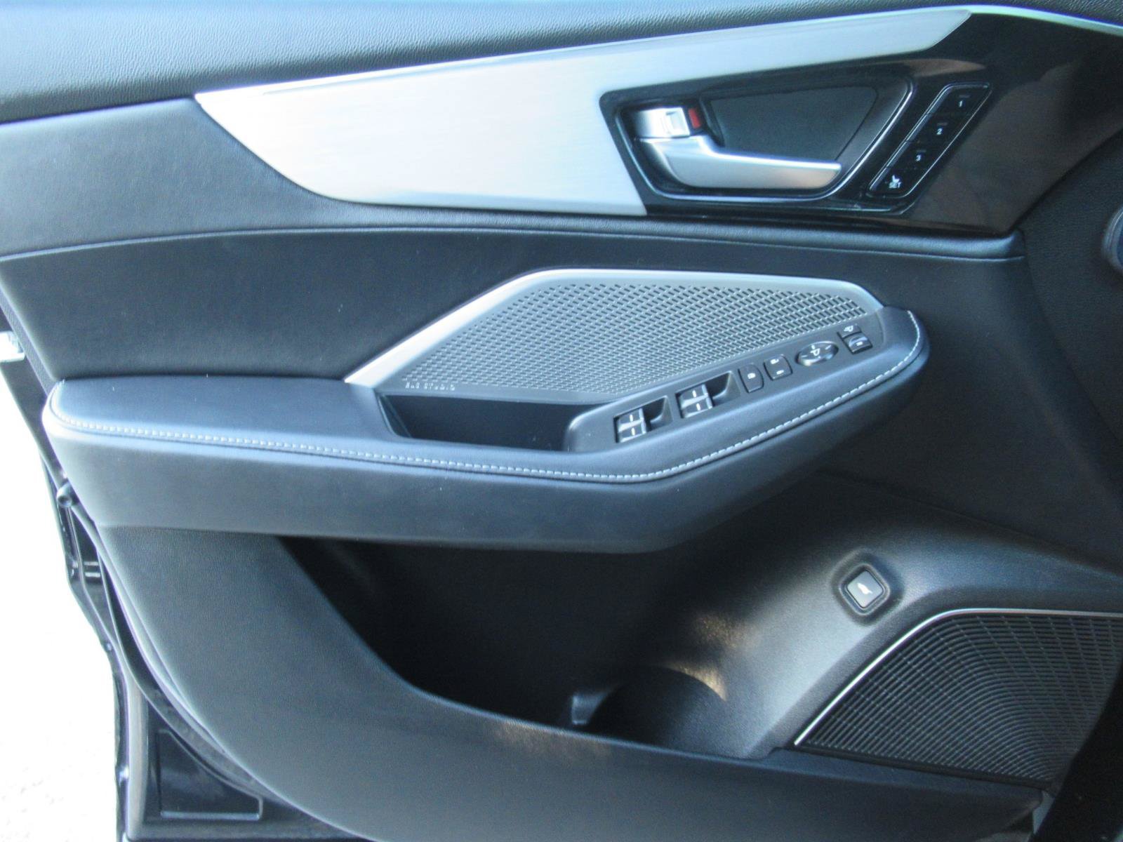 Used 2024 Acura MDX w/ Technology Package FWD image 21