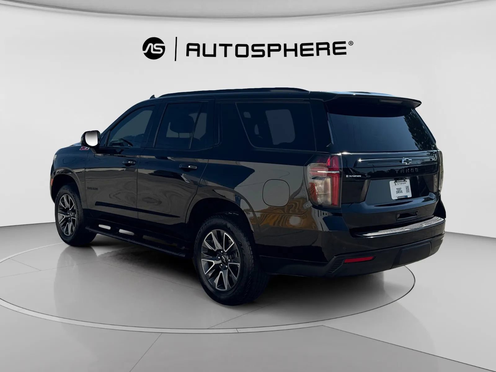 Used 2023 Chevrolet Tahoe Z71 w/ Luxury Package AWD/4WD image 7