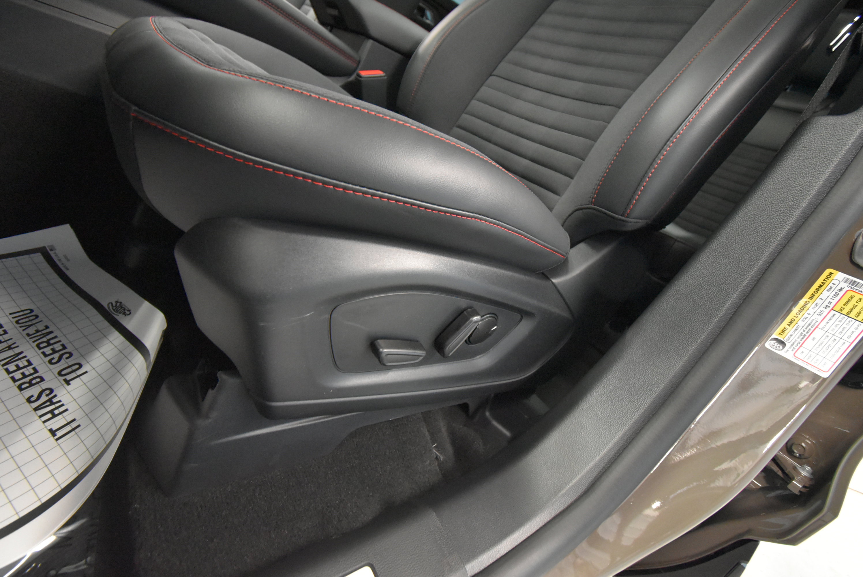 New 2026 Ford Explorer ST-Line image 5