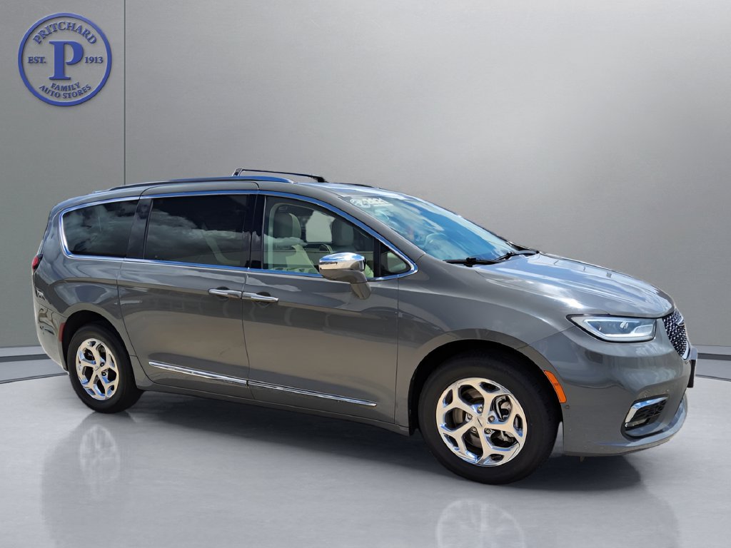 Used 2021 Chrysler Pacifica Limited w/ Premium & Safety Sphere Group
