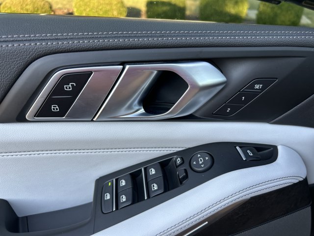 Certified 2023 BMW X5 xDrive40i w/ M Sport Package AWD/4WD image 16