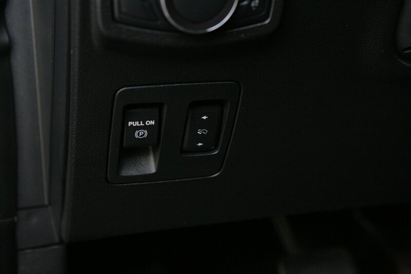 Used 2019 Ford Expedition Limited w/ Equipment Group 303A AWD/4WD image 13