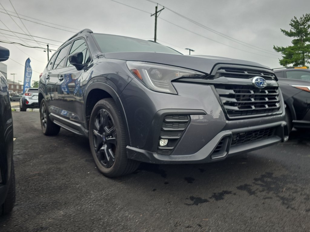 Used 2024 Subaru Ascent Onyx Edition Limited AWD/4WD image 2