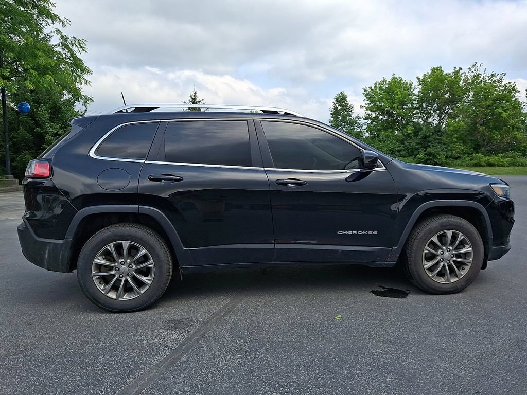Certified 2019 Jeep Cherokee Latitude Plus w/ Comfort/Convenience Group AWD/4WD image 7