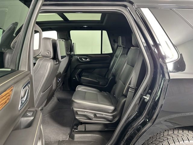 Used 2021 Chevrolet Tahoe Premier AWD/4WD image 23
