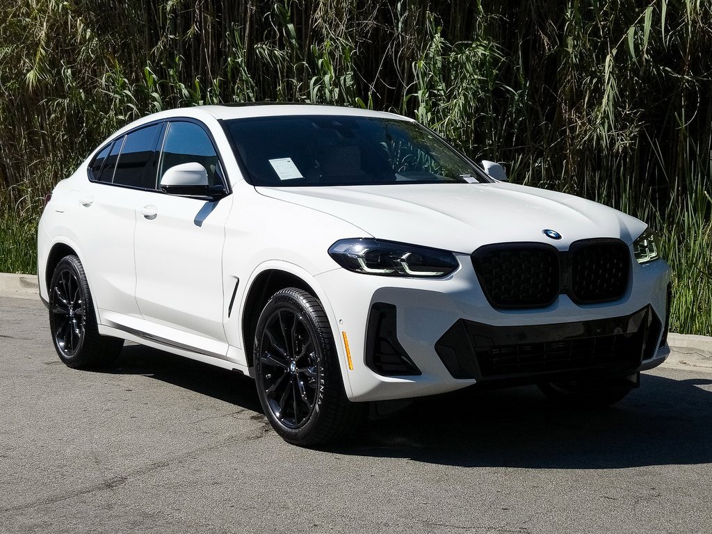 New 2025 BMW X4 xDrive30i w/ Premium Package image 2